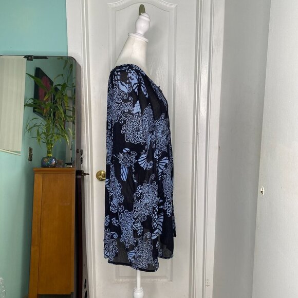 Roaman's Blue Floral Short Sleeve Lightweight Button Down Rayon Top, 18W #291 - Picture 4 of 10